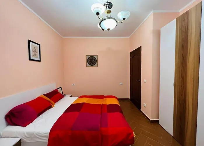 아파트 Skerdi's Charm *